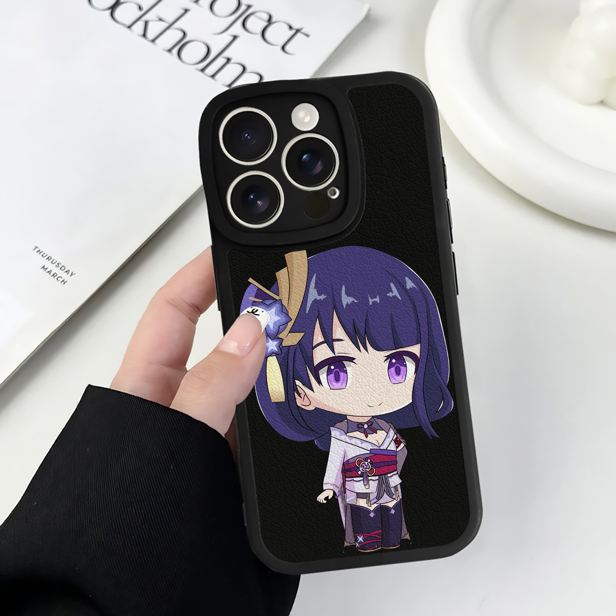 げんし神 雷電将軍 らいでんしょうぐん genshin Raiden Shogun 【iPhone 16シリーズ対応】シリコンスマホケース（レザー調） 材質：シリコン